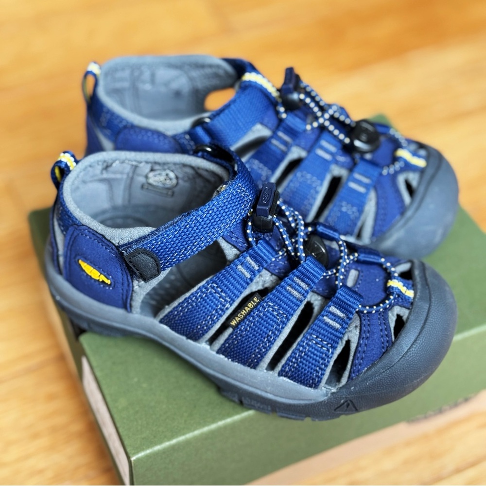 NWT KEEN Little Kids' Newport H2 hybrid sandals/sneakers/hiking shoes